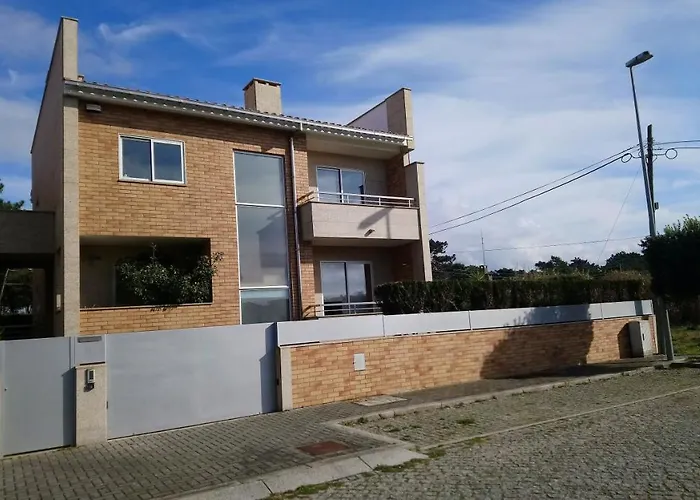 House - Between Porto And Viana Do Castelo Esposende